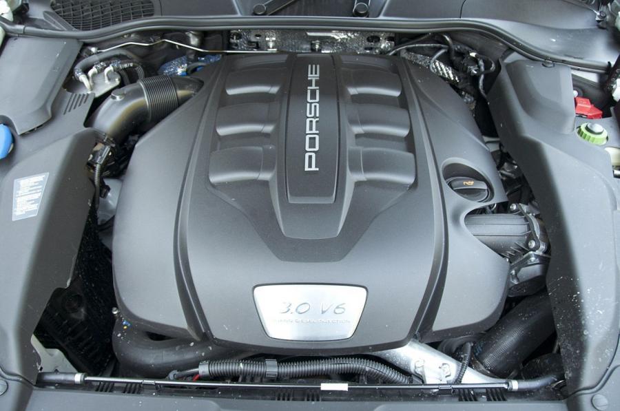  Porsche Cayenne Diesel 2013 года  (фото 13 из 42)